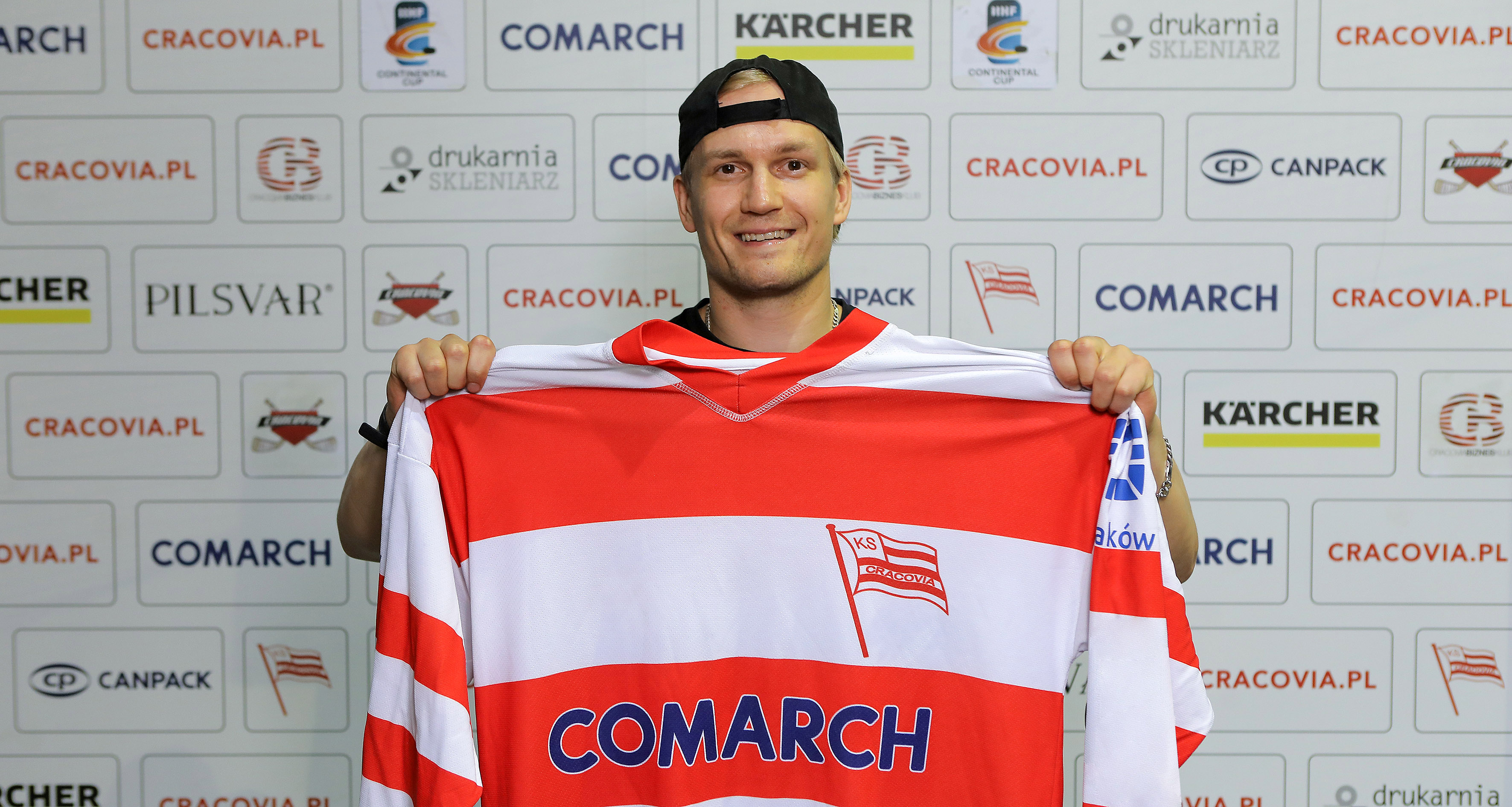 Fin Taavi Tiala dołącza do Pasów!