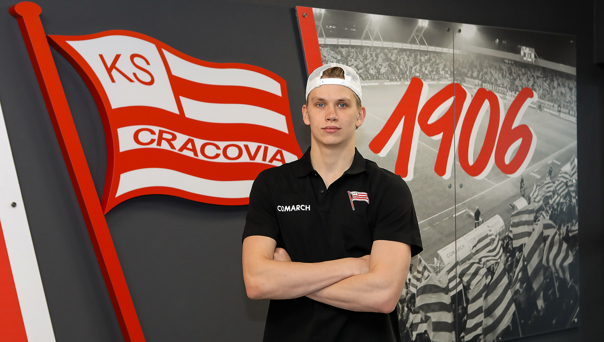 Wychowanek Mateusz Bezwiński zostaje w Pasach na kolejny sezon!