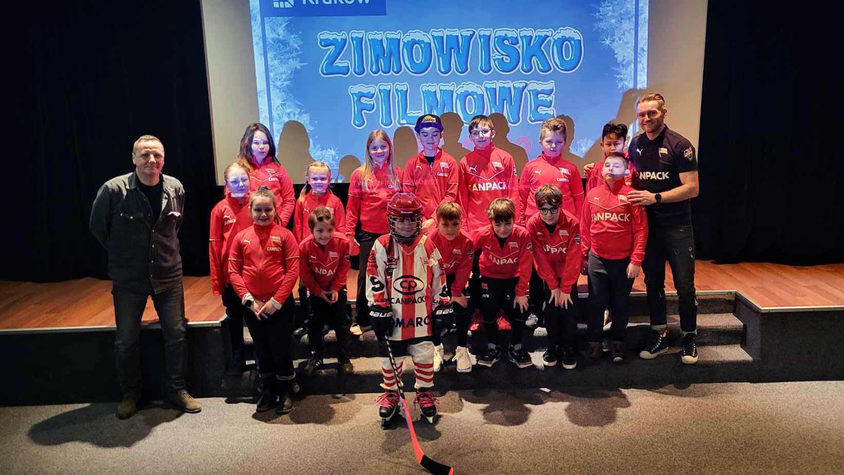 Minihokej: Pasy w kinie 