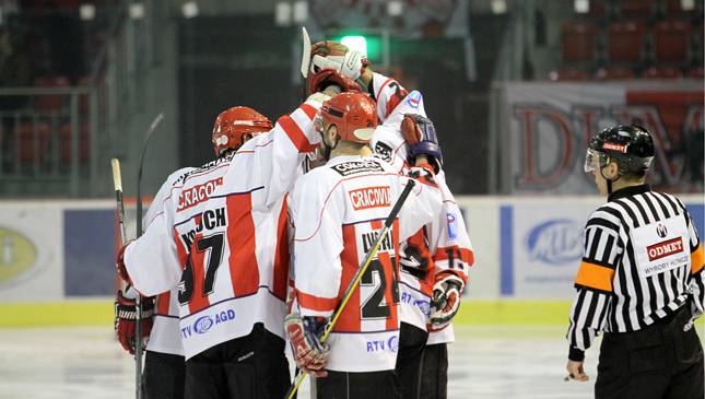 Comarch Cracovia - JKH GKS  19.02.2011