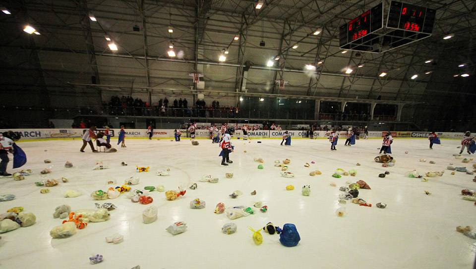 Teddy Bear Toss: zebraliśmy 1809 pluszaków!