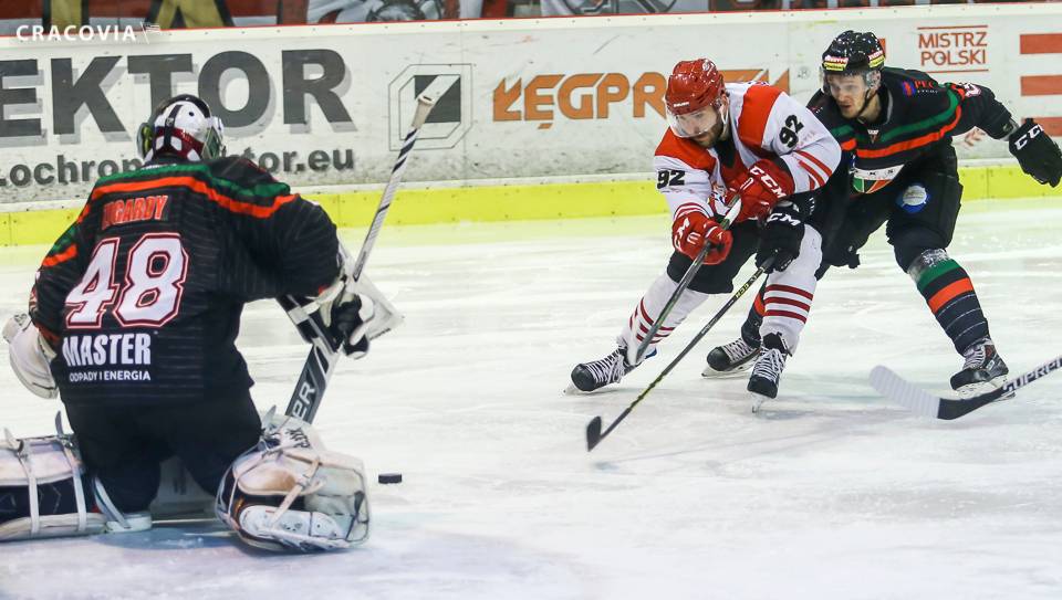 Pasy begin the PHL season with a defeat