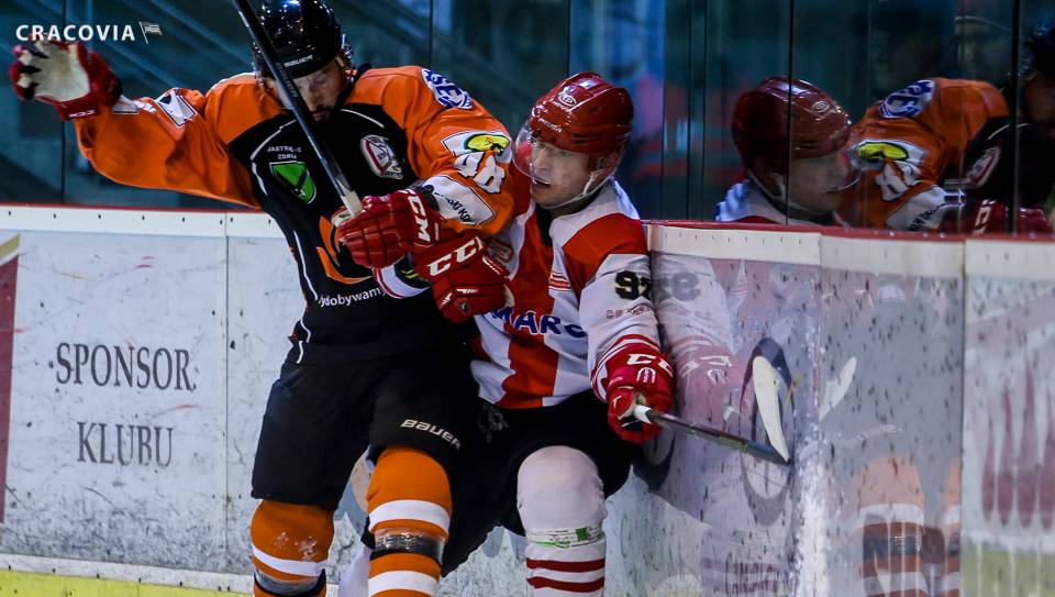 Ciężki bój Pasów w Jastrzębiu i hat-trick Dziubińskiego !