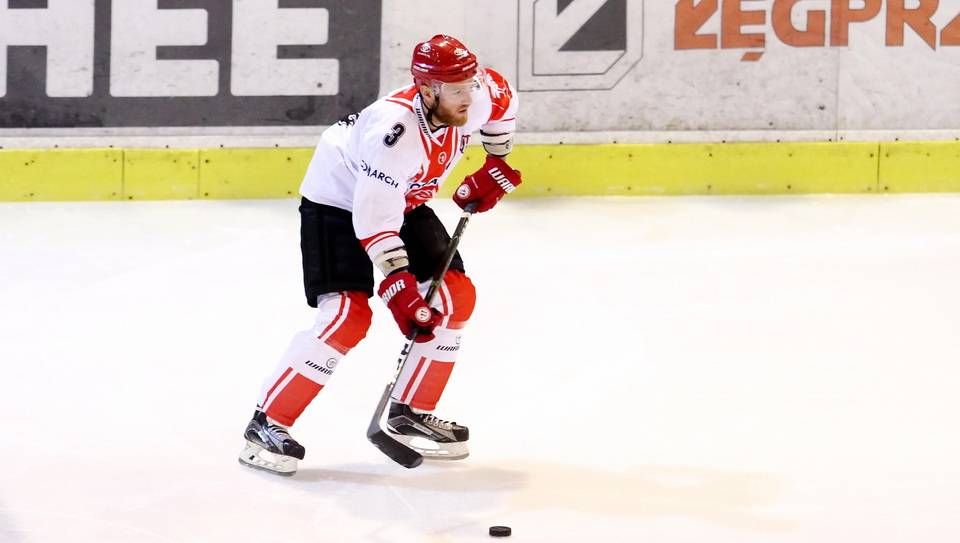 Santa gives Comarch Cracovia victory