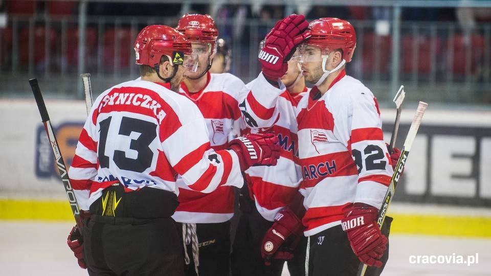 Four-goal Dziubiński and win against Unia Oświecim!