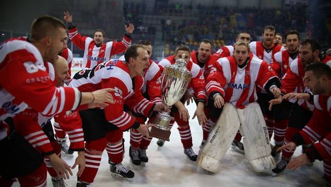 Patryk Noworyta z pierwszym trofeum w roli kapitana 