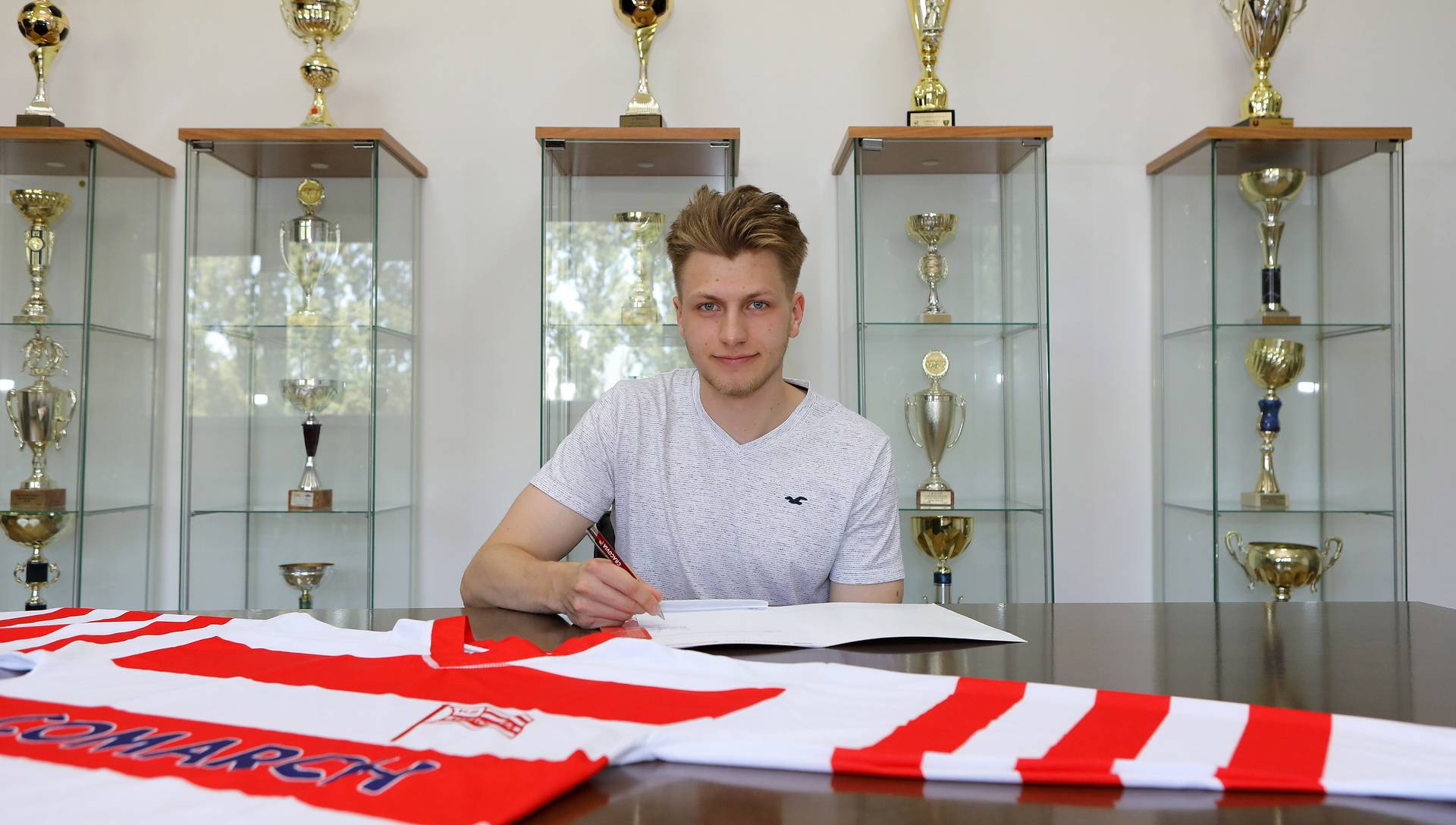 Patryk Gosztyła joins Comarch Cracovia! 