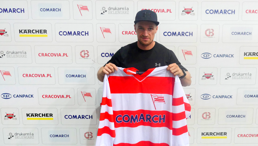 Ondrej Mikula for a year at Comarch Cracovia
