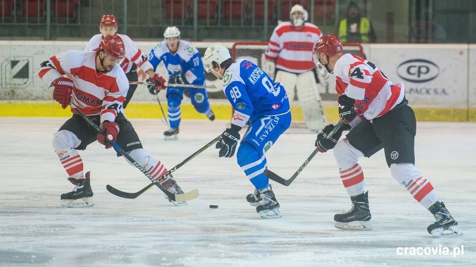 Mecz nr 4: Unia Oświęcim - Comarch Cracovia, godz. 18:00