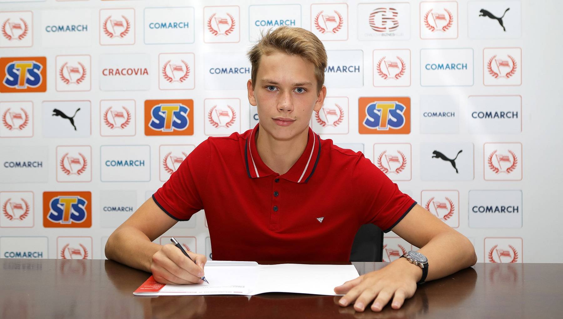 Kolejny wychowanek z kontraktem! Mateusz Bezwiński w Pasach! 
