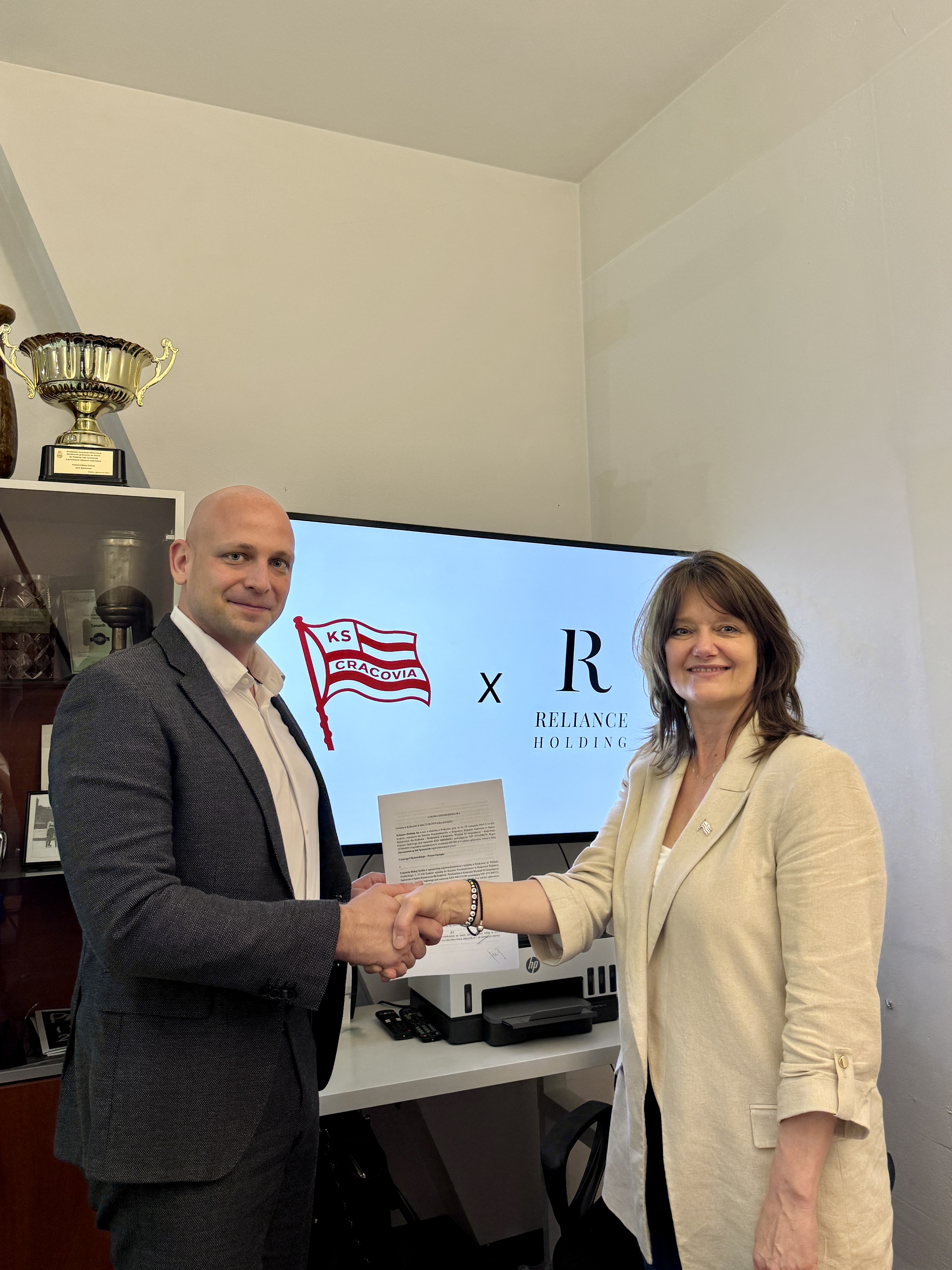 Reliance Holding nowym sponsorem CRACOVIA HOKEJ