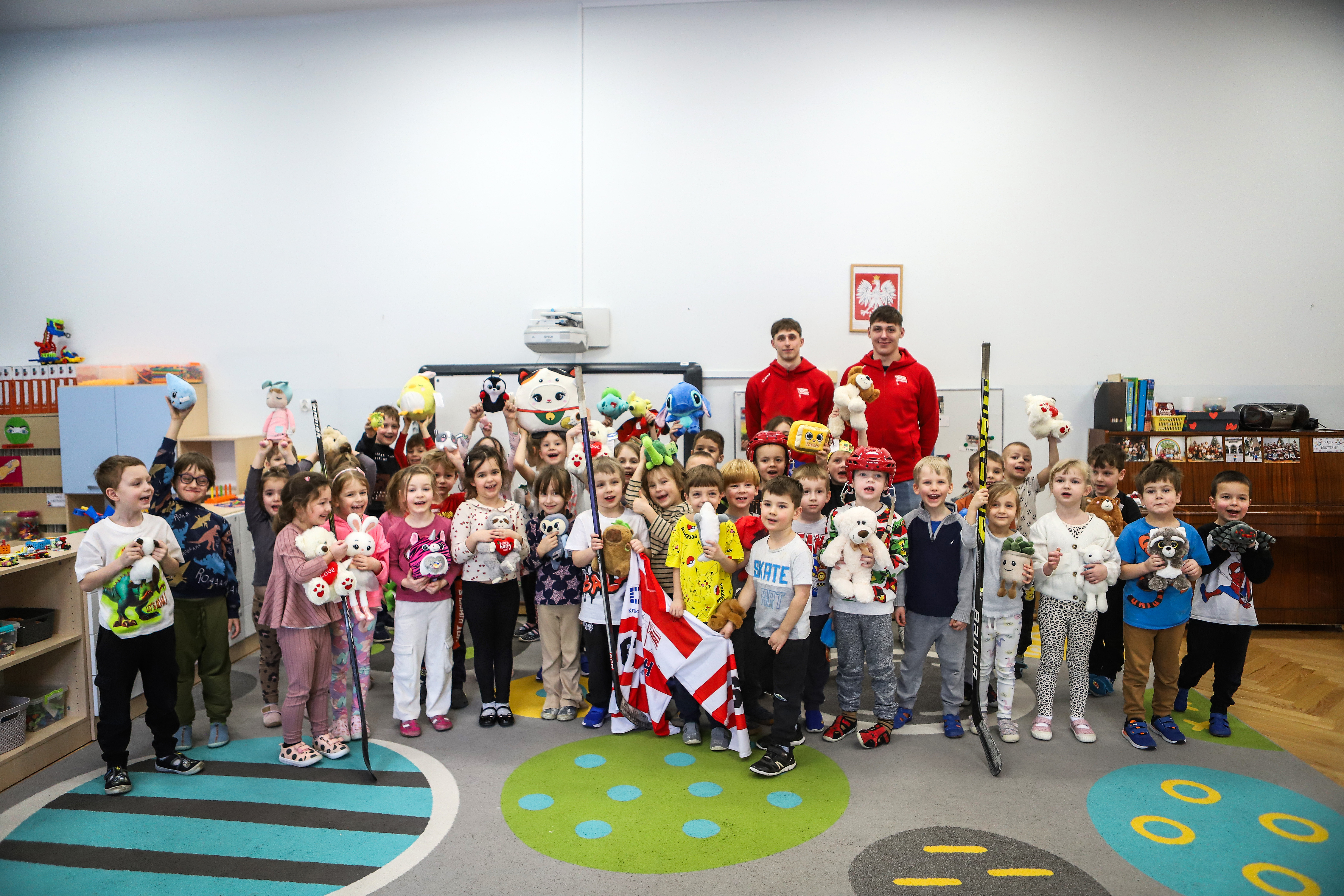 Wizyty hokeist&oacute;w w Przedszkolach