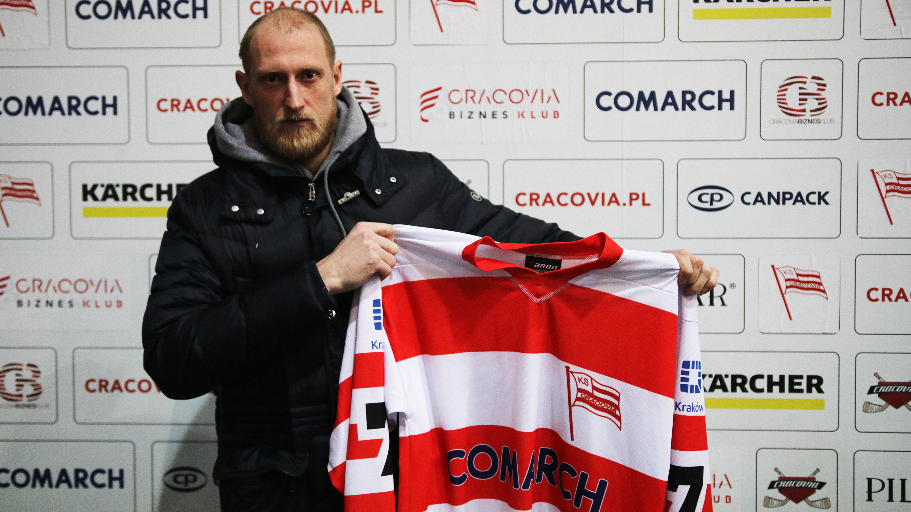 Maxim Ignatovich signs for Cracovia!