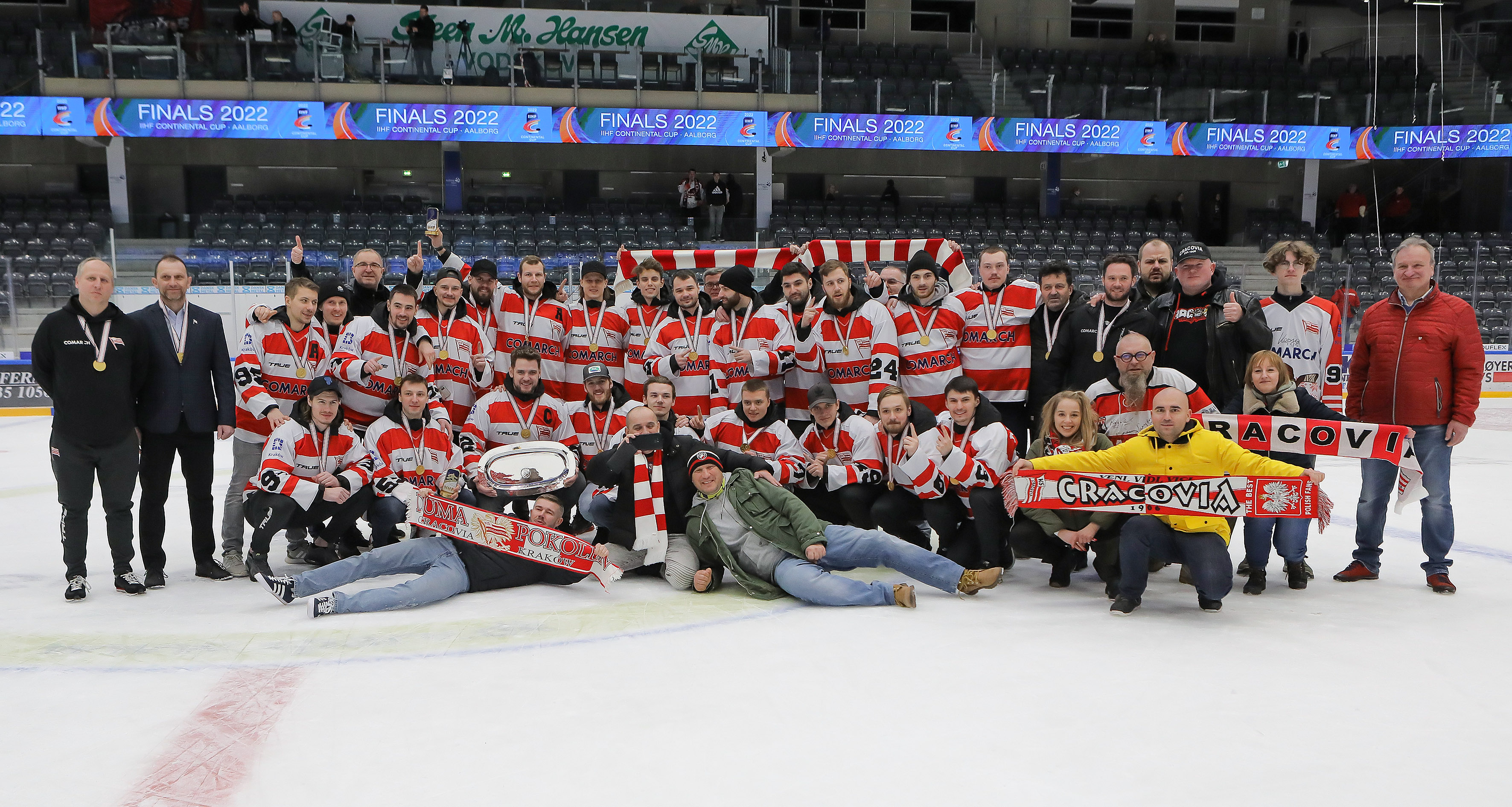 Comarch Cracovia are the 2022 IIHF Continental Cup Champions!