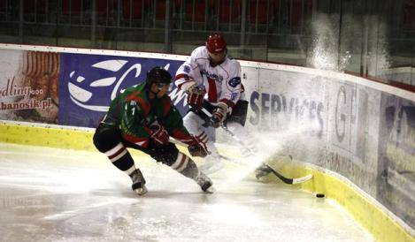 Akuna Naprzód Janów - Comarch Cracovia godz. 18:00