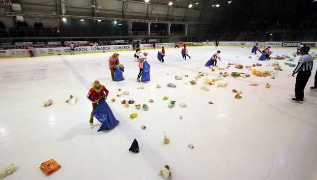 Teddy Bear Toss 2014 na Cracovii 