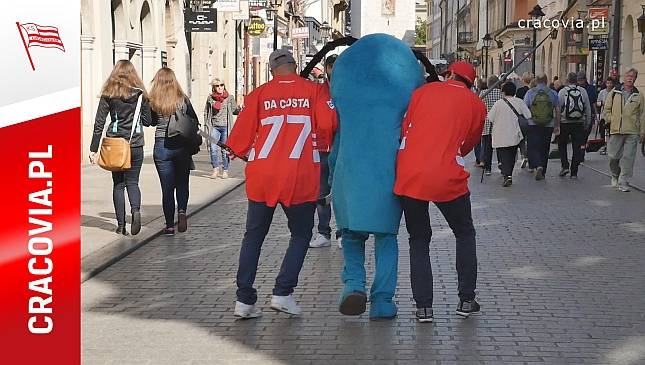 Hokeiści znów wyruszyli na miasto zapraszać na Ligę Mistrzów! 