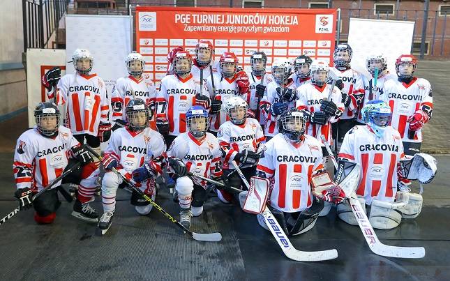 Żacy młodsi Cracovii w finale PGE Turnieju Juniorów Hokeja!