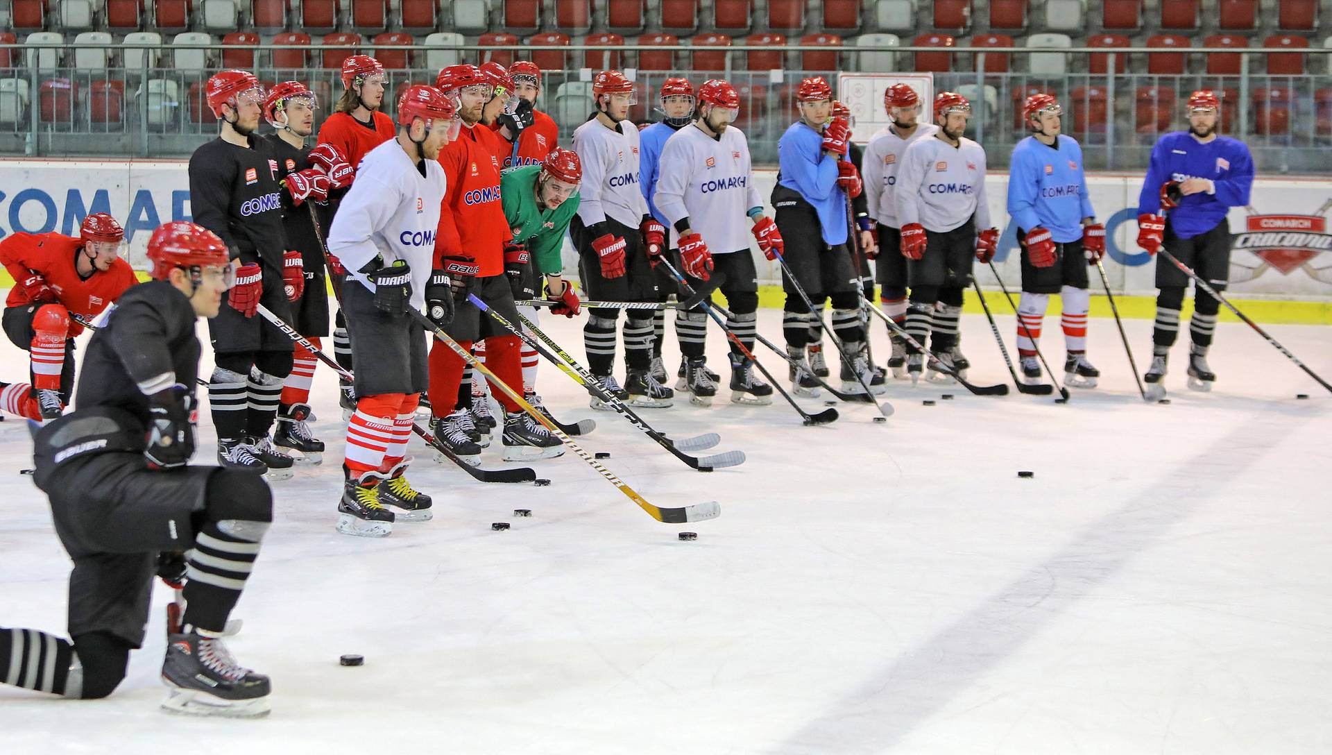 Przygotowania do półfinału play-off w toku 